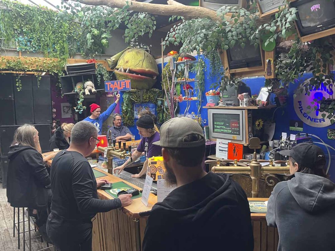 Fresh Hop-eventet på Ivans Pilsnerbar i Göteborg. Foto: Fredrik Berggren Ivand3-compressed