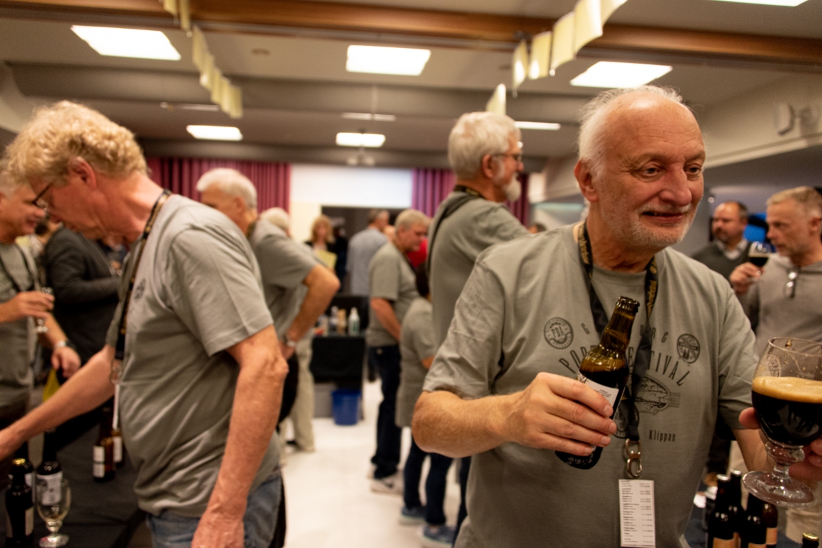 Kurt Thulin från Svenska Ölfrämjandet har hjälpt till på porterfestivalen fem sex gånger. Foto: Peter Lindh